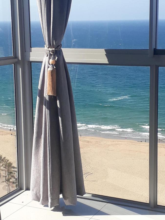 Into The Blue On The Beach 다반 외부 사진